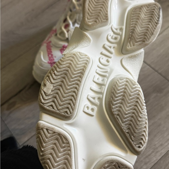 Balenciaga White and Pink Chunky Sneakers - Picture 4 of 5